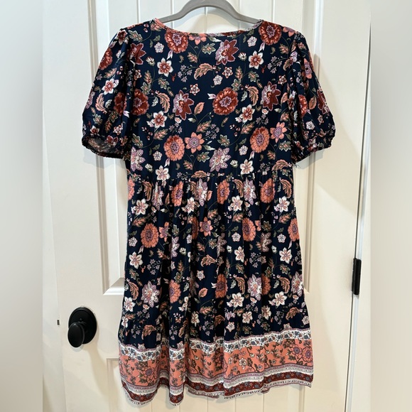 Boho - Floral Mini Dress - Picture 4 of 6